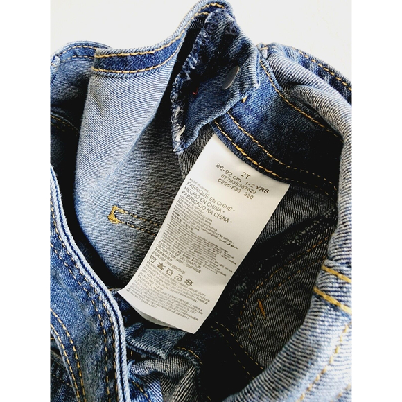 LEVI'S KIDS DENIM OVERALLS SPELLED OUT SIZE 2T - Picture 4 of 7